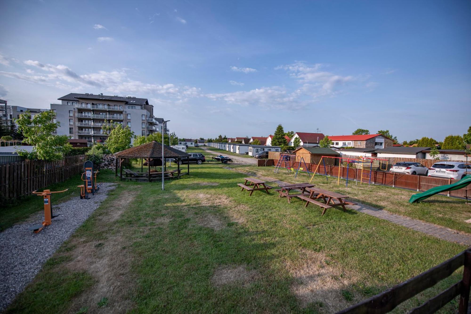 Domki Letniskowe Plaza Sianożęty Exterior foto